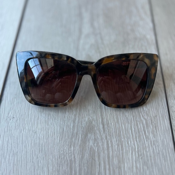 DIFF Lizzy Espresso Tortoise Sunglasses - Picture 2 of 6
